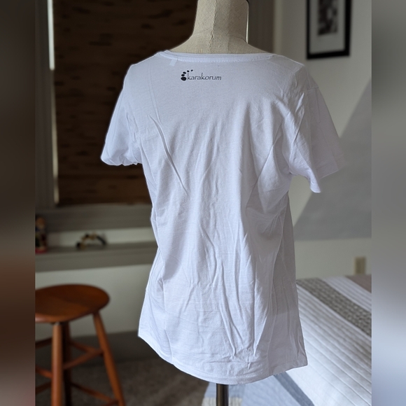 White T-Shirt with Red Flower Design - Picture 4 of 5